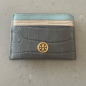 AUTHENTIC Tory Burch card holder